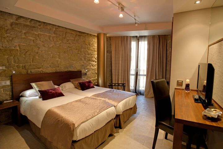 Room 5 of 20