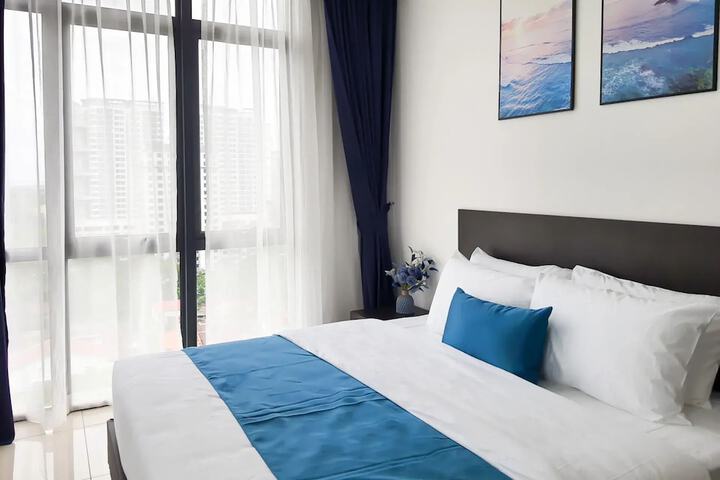 Room 8 of 27