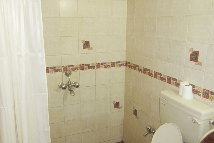 Room 18 of 35