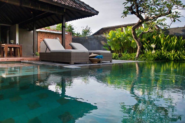 Pools & Facilities