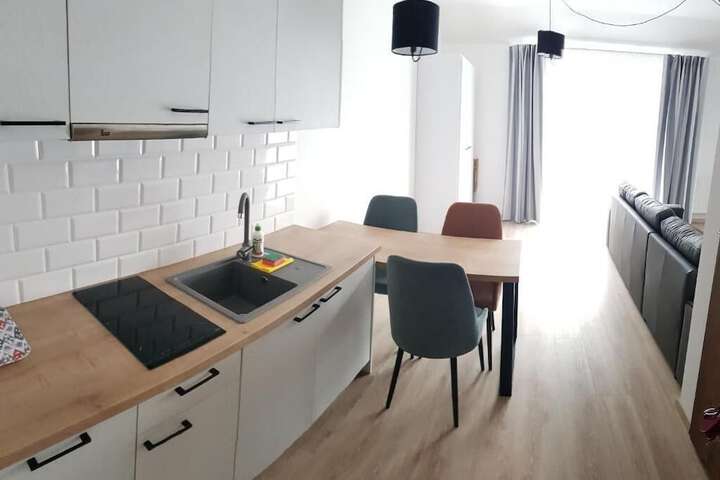 Room 33 of 73