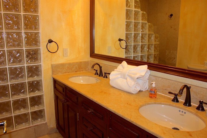 Room 514 of 599