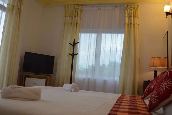 Room 7 of 20