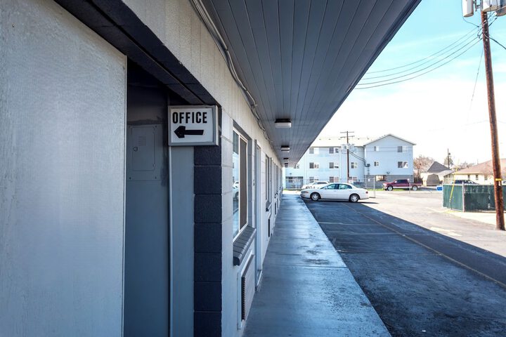 Property Grounds 32 of 34