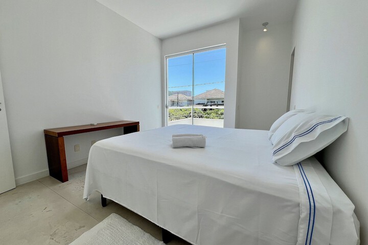 Room 3 of 56