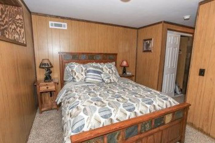 Room 22 of 62
