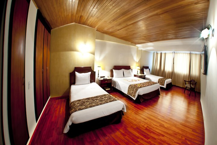 Room 16 of 49