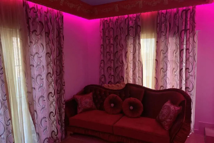 Room 4 of 15