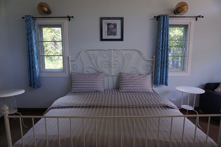 Room 6 of 37