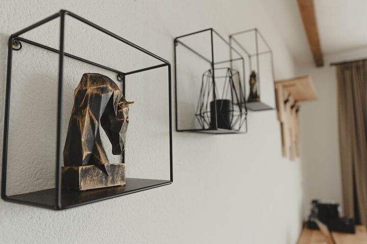Room 8 of 22