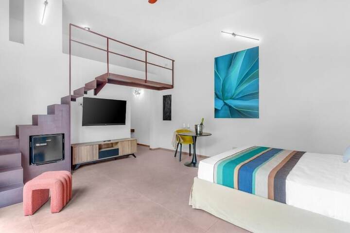 Room 3 of 10