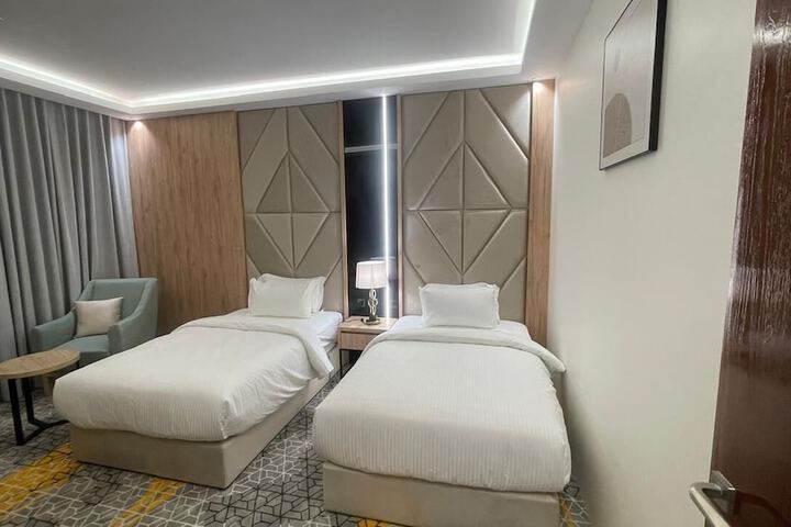 Room 7 of 39