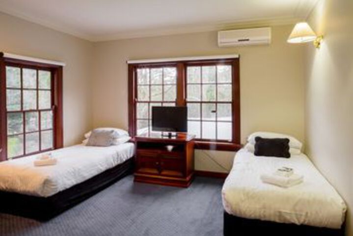 Room 20 of 49