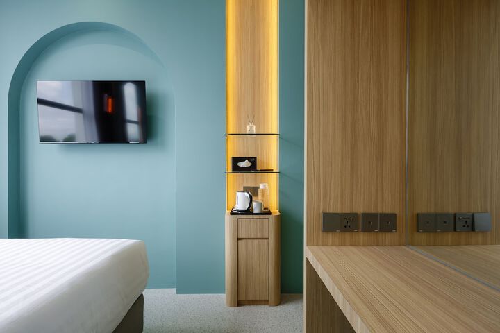 Room 34 of 62