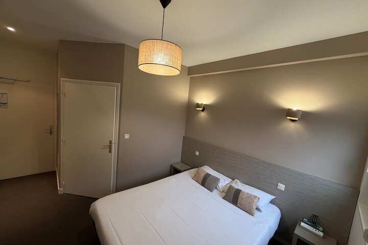 Room 43 of 80