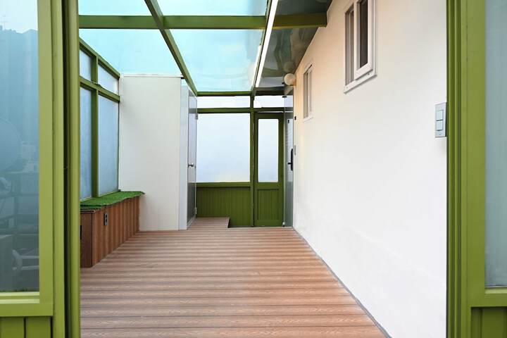 Terrace/Patio 43 of 113