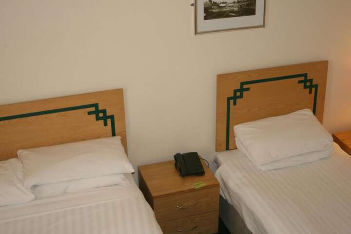 Room 13 of 29