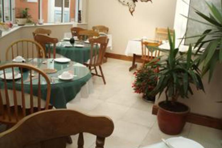 Coffee shop