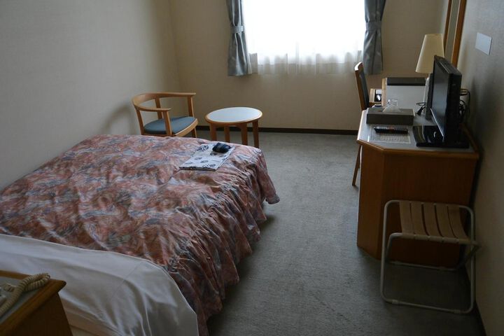 Room 21 of 49