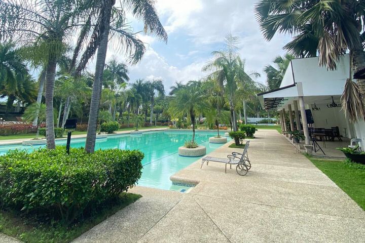 Pool 19 of 38