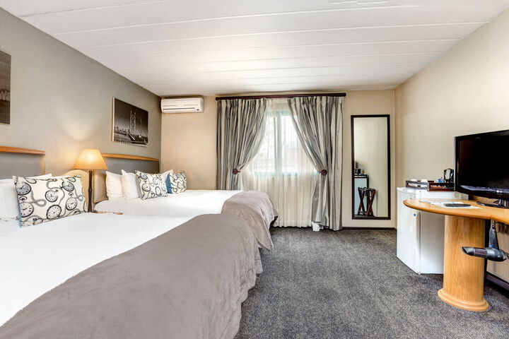 Room 8 of 21