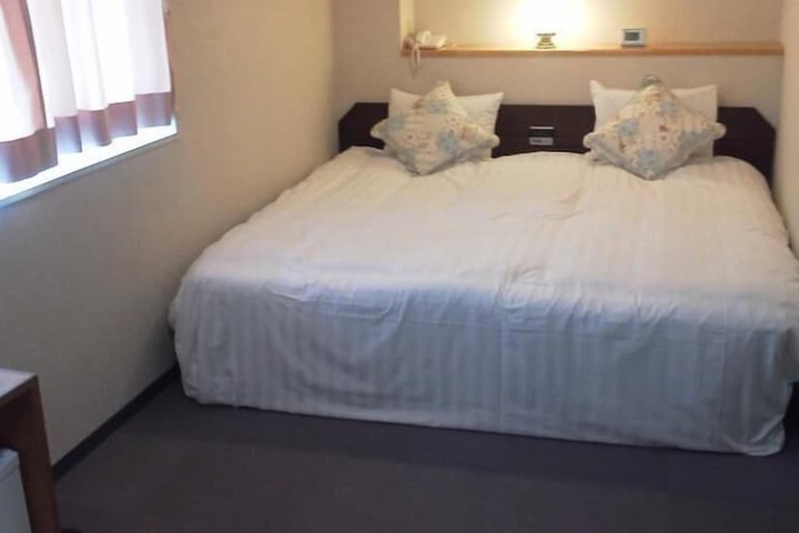 Room 21 of 42