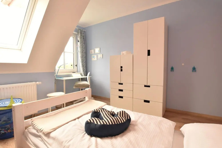 Room 2 of 14