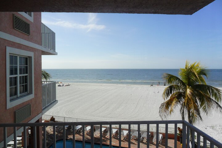 Beach 212 of 229