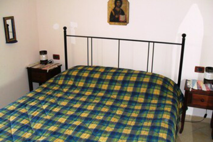 Room 19 of 38