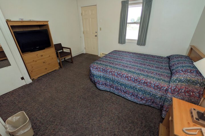 Room 14 of 84