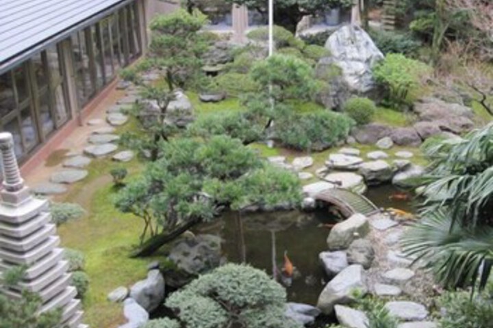 surroundings