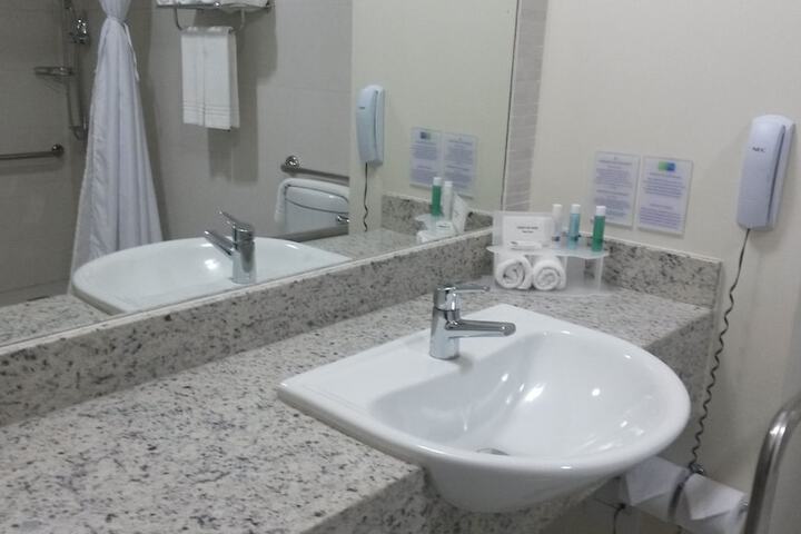 Clean Restrooms