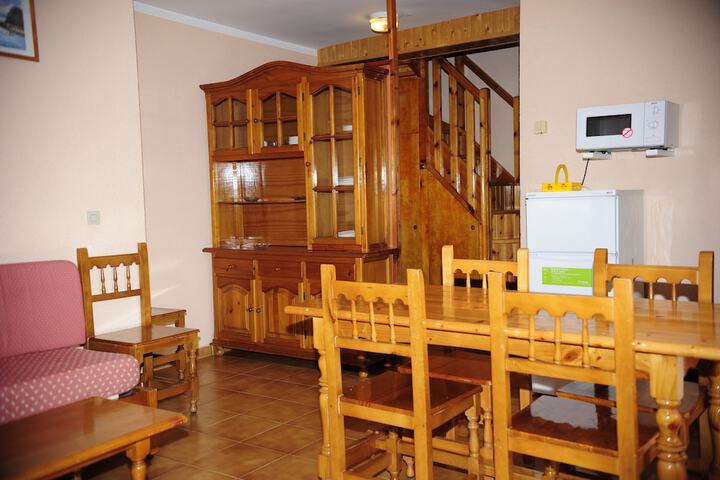 Room 14 of 27