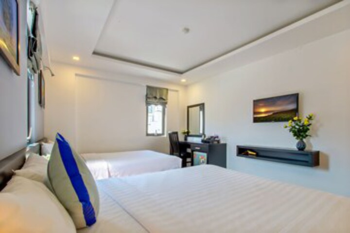 Room 78 of 94