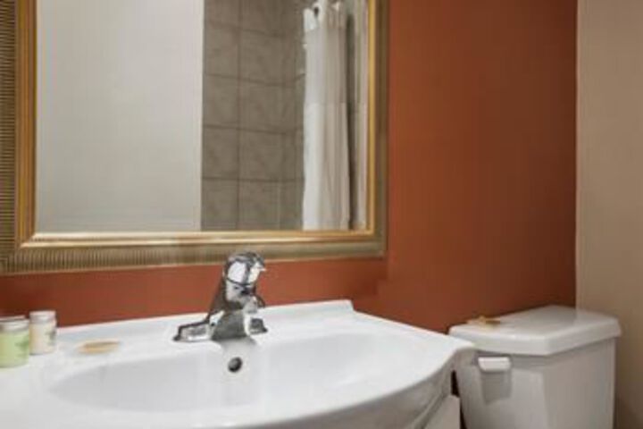 Room 20 of 25