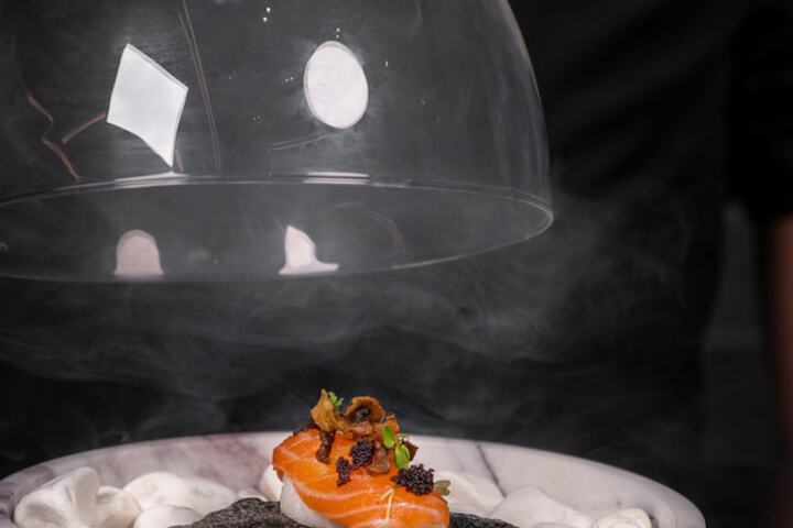 Dining 57 of 102