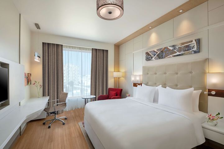 Room 10 of 140