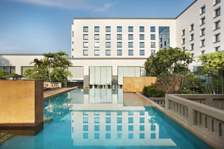 Hotel 72 of 74