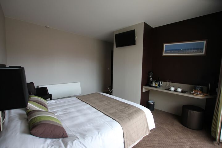 Room 8 of 41