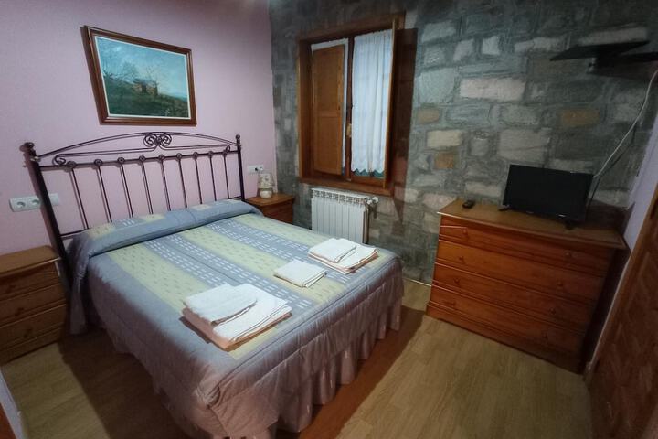 Room 35 of 63