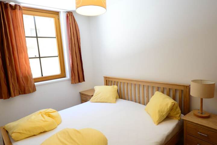 Room 4 of 270