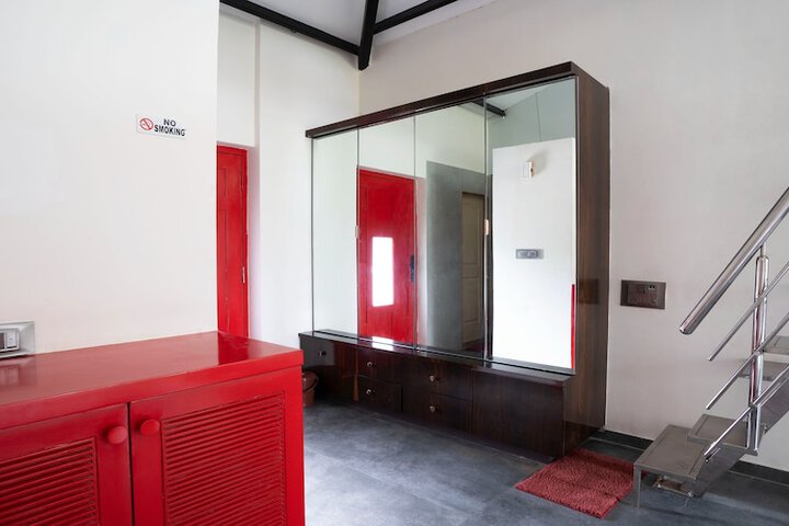 Room 6 of 111