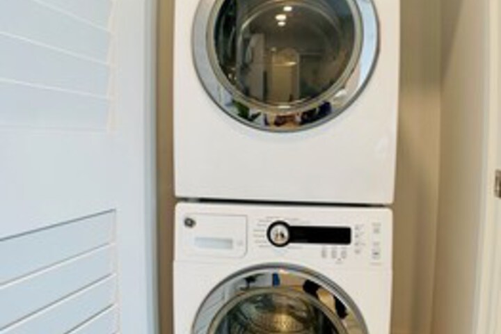Laundry 6 of 11