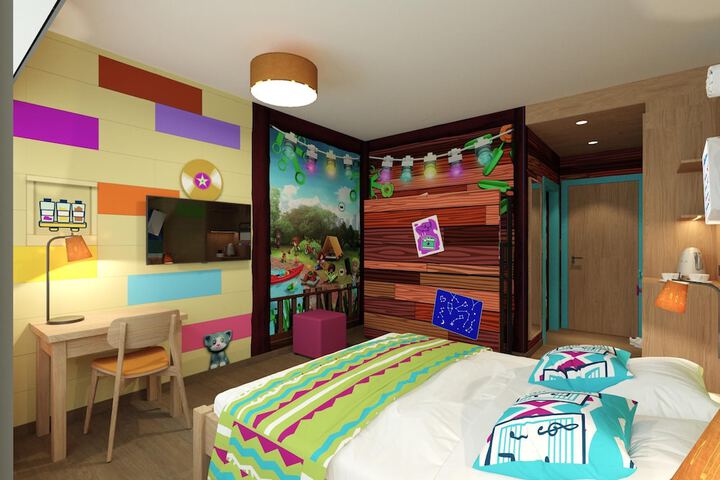 Room 34 of 77
