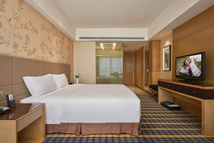 Room 7 of 49