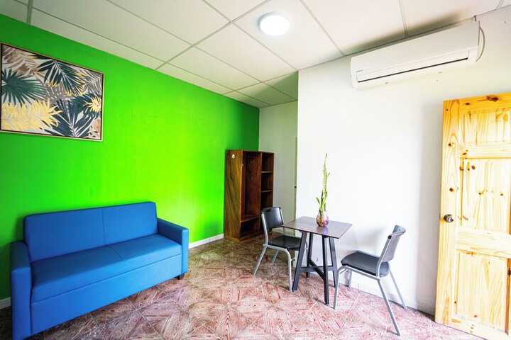 Room 14 of 37