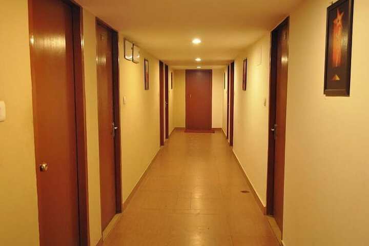 Room 11 of 12