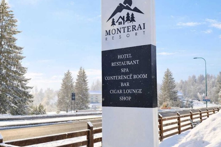 Hotel 65 of 65