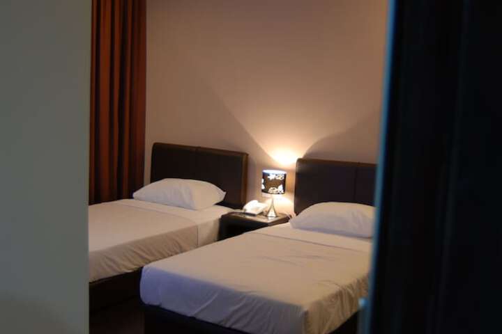 Room 14 of 60