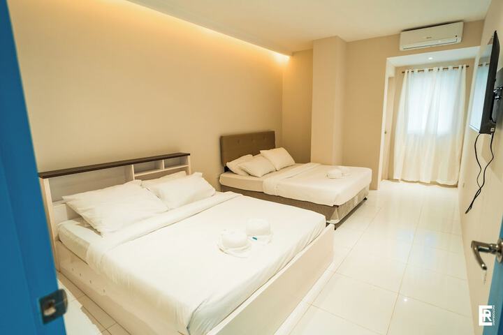 Room 13 of 188